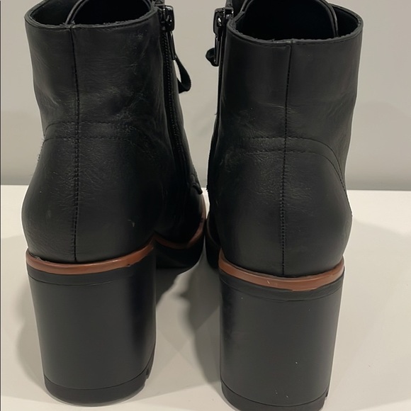 Heeled Boots - Picture 4 of 4